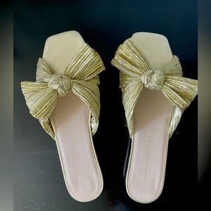 Loeffler Randall daphne gold pleated slides